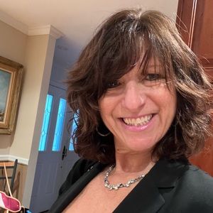 Meet your Posher, Gina